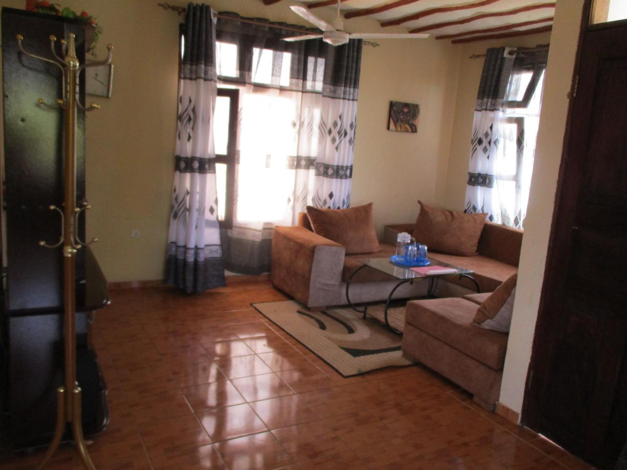 Simba Apartments Diani Beach Værelse billede